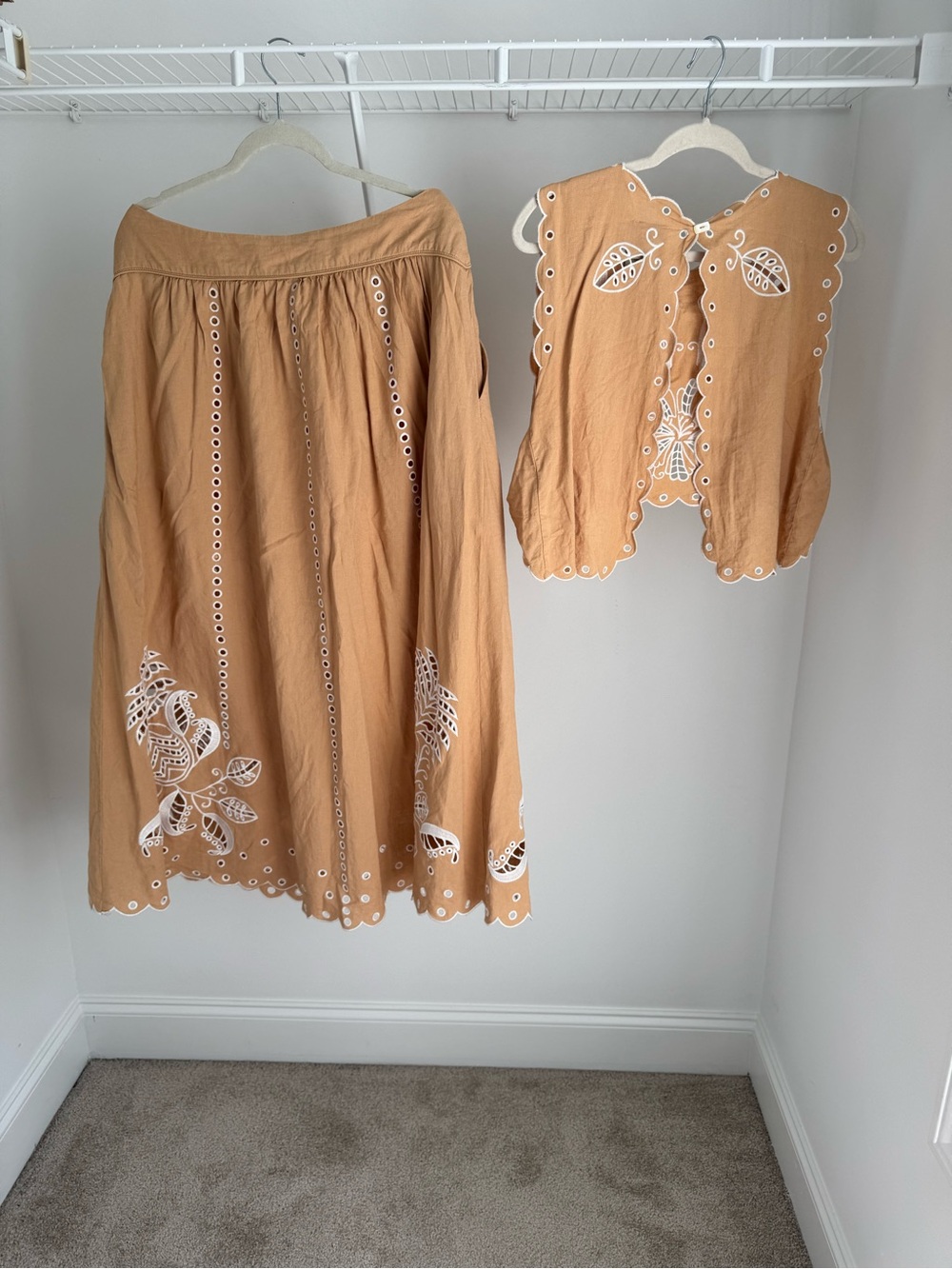 NWOT FARM Rio Tan Embroidered Cotton Skirt Set with White Eyelet - Picture 5 of 13